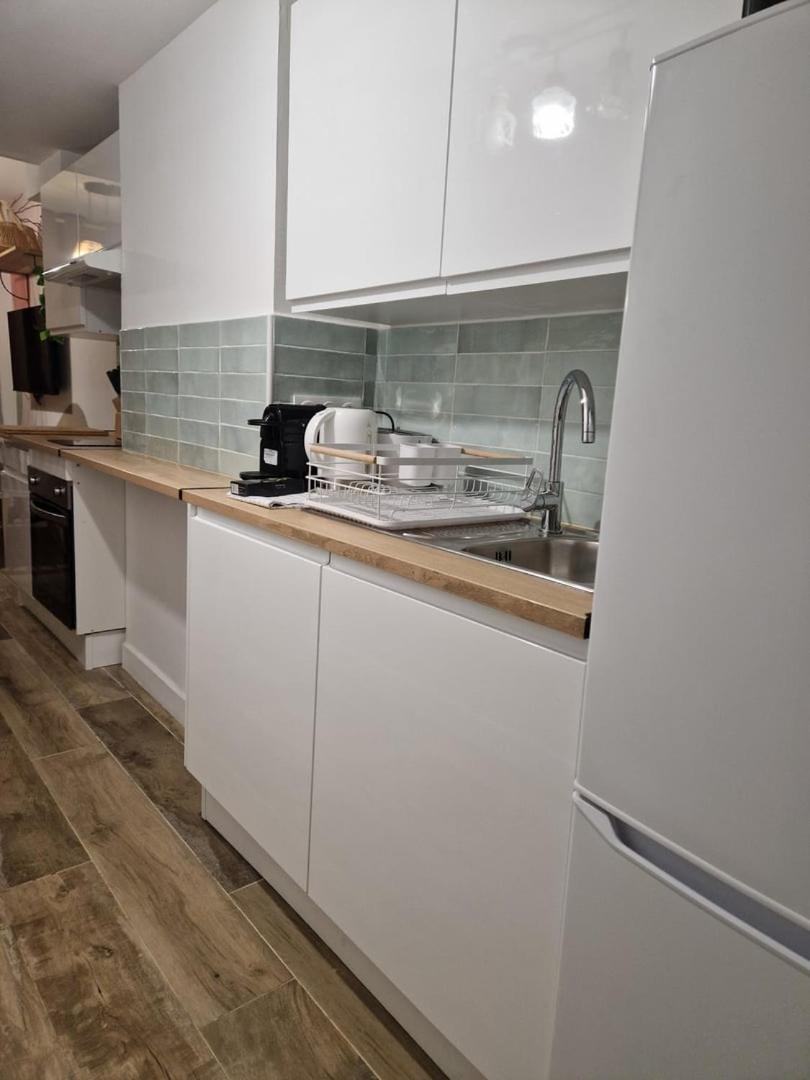 Apartment Convivial Et Coquet Au Coeur De Cannes
